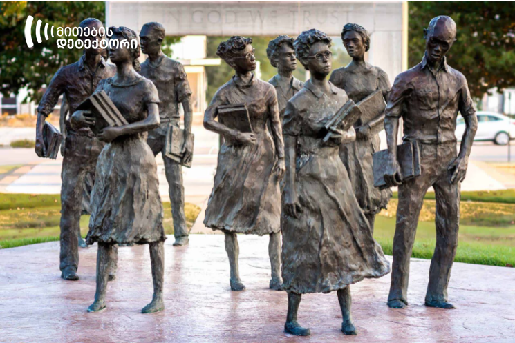 7 9 | mythdetector.com 7