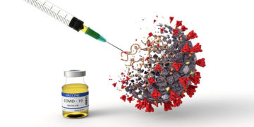 shutterstock 1703465413 0 Pfizer-სა და Moderna-ს გვერდითი ეფექტები იშვიათია, ხოლო რნმ ტექნოლოგია უსაფრთხოა